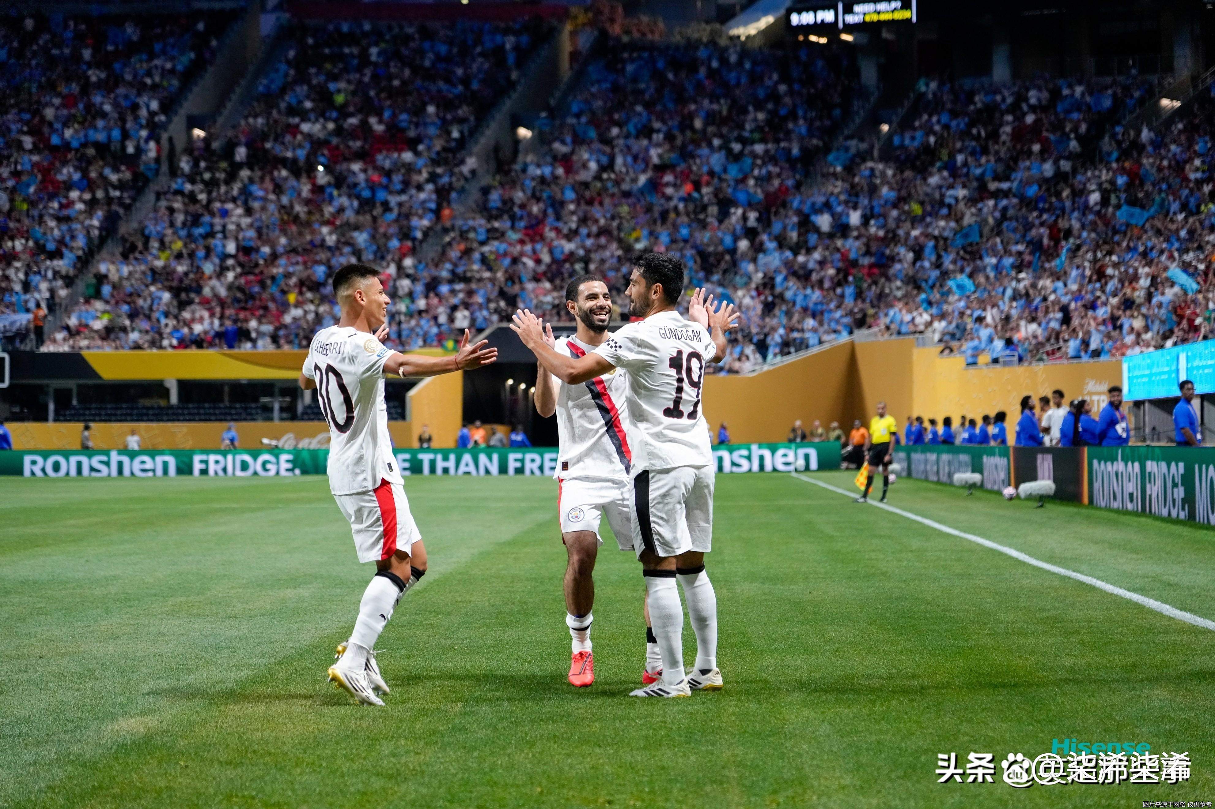 曼城轻取对手，继续强势领跑