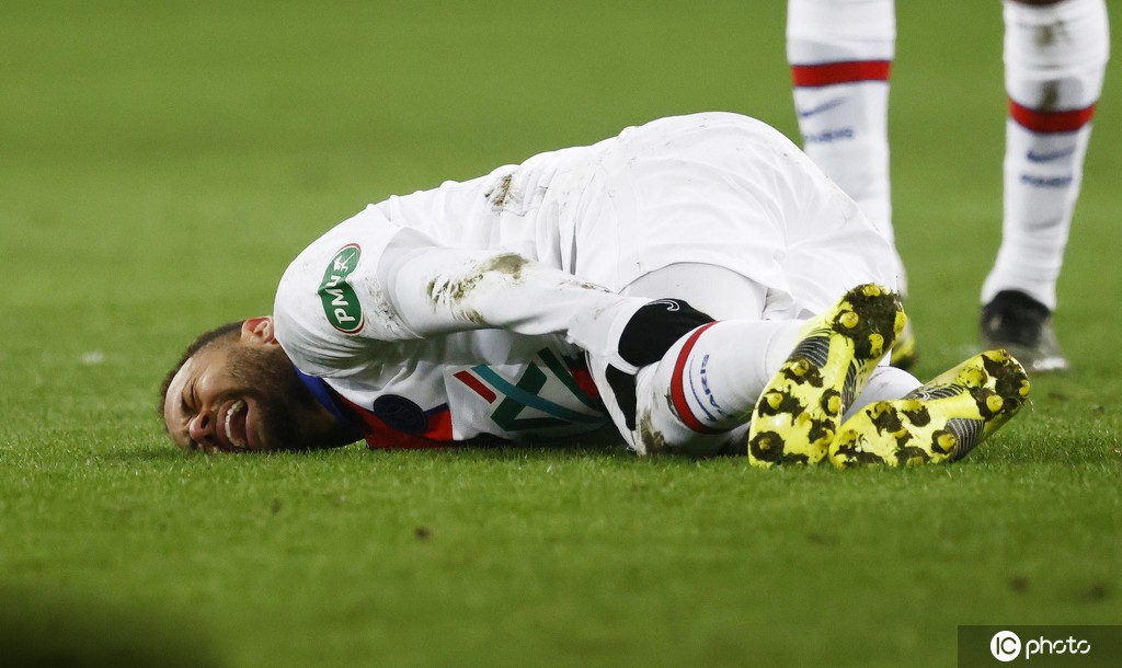 梅斯主场失利,加深法国联赛保级之忧 梅斯主场失利,加深法国联赛保级之忧